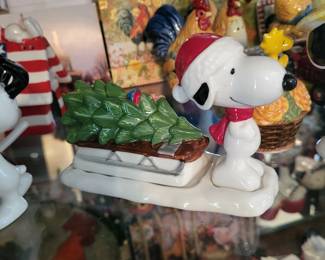 Snoopy with sled Salt & Pepper Set - Cracker Barrel