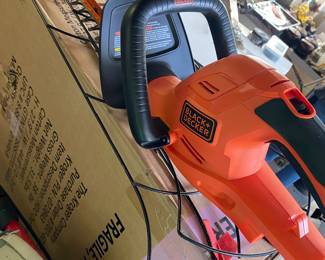 Black & Decker corded - electric Hedge Trimmer