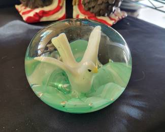 Joe St. Clair paperweight Green with Dove