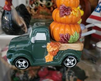 Trucks & Pumpkins Salt& Pepper Set - Cracker Barrel