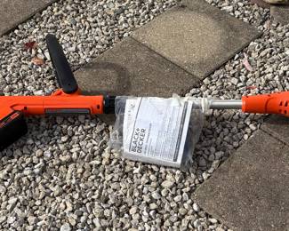 Black & Decker Battery Operated String Trimmer - Weed Wacker