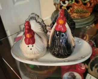 Rooster Salt & Pepper Shakers