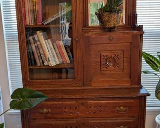OAK SECRETARY