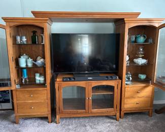 Pier Cabinet