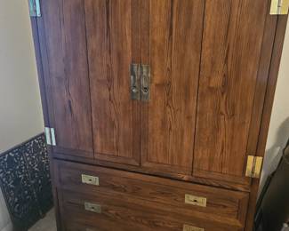 Asian style Gentlemen's chest