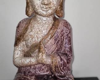 Seated Buddha statue