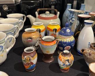 Japanese decorative urns