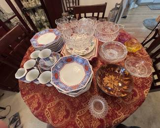 Gorgeous Mikasa china set