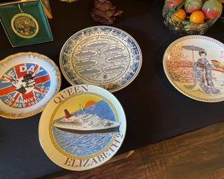 Lots of collectibles in this sale!