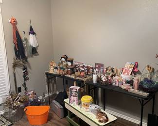 Holiday decorations - Fall, Halloween & Easter