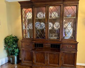 China cabinet - lighted