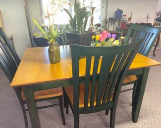 Matching table set