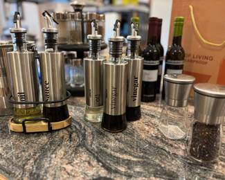 Oils / vinegar 