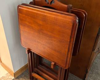 TV trays