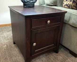 End table
