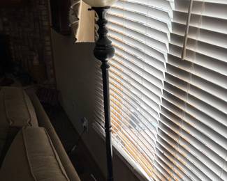 Floor lamp