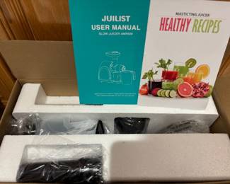 Brand new juicer