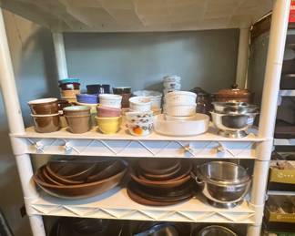 Miscellaneous kitchen items