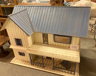 LARGE dollhouse--front