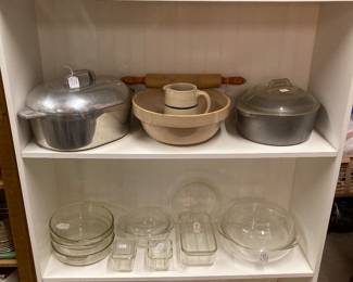 Hall, Wagnerware, and vintage Pyrex glass cookware