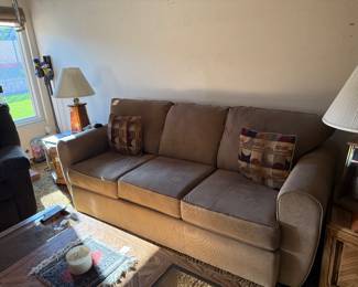 Sofa, end tables nd coffee table