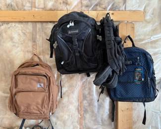 Outdoor back packs. like new. 