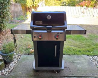 50 WeberSpirit2BurnerPropaneGrillStainlessBlack