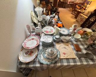 Decor and vintage Johnson Brothers