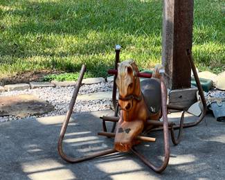 Bouncy horse needs nee springs