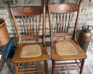2extra chairs