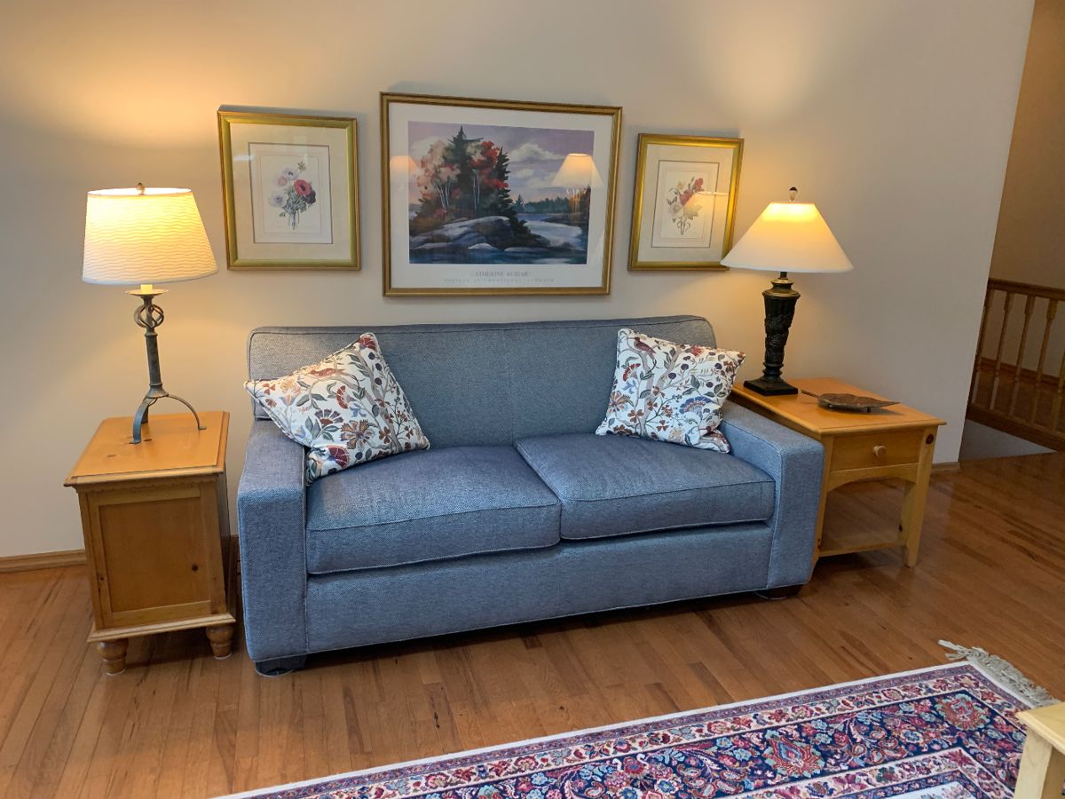 Like new custom ordered living room furniture from Carpet Weavers ….beautiful! Great size loveseat…not too small…not too large…Goldilocks approved!