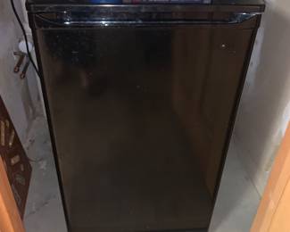 Handy bar fridge….of course in excellent condition. 