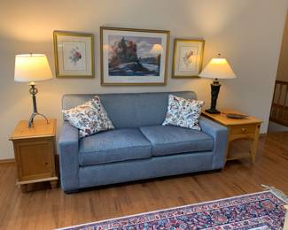 Like new custom ordered living room furniture from Carpet Weavers ….beautiful! Great size loveseat…not too small…not too large…Goldilocks approved!
