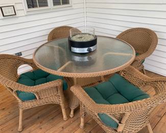 Great patio/sunroom furniture….always been in the sunroom - great condition! Tabletop propane flame sold separately. 