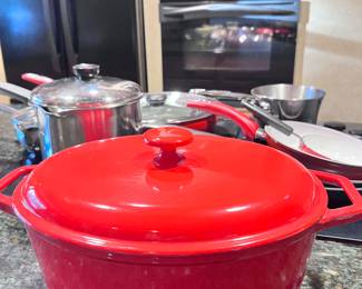 DUTCH OVEN