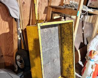 GARDEN LAWN CART