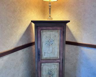 SMALL ACCENT CABINET