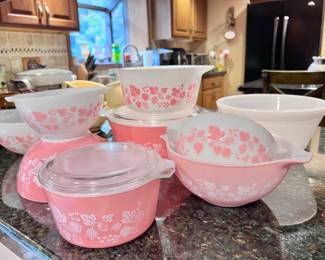 PYREX - PINK GOOSEBERRY ITEMS