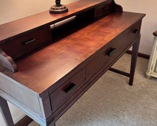 WRITING DESK