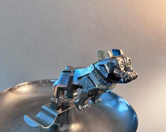 MACK TRUCK BULLDOG HOOD ORNAMENT CIGAR ASHTRAY