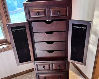 JEWELRY BOX
