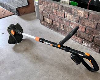 WORX ITEMS - WEEDWACKER