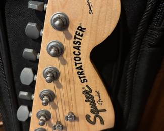 SQUIRE STRATOCASTER