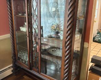 ANTIQUE OAK BARLEY TWIST GLASS CABINET