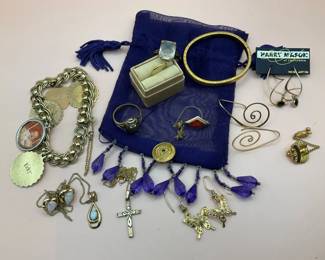 Assorted Gold Jewelry 