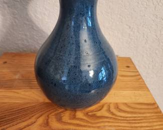 Cobalt Blue Jugtown Ware Pottery vase 1983
