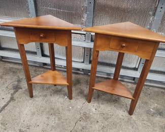 Pair of corner tables 