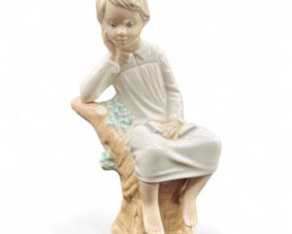 Lladró Porcelain Figurine 'Thinking Boy' by Jose Roig