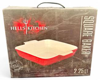 Hell's Kitchen 2.25 Qt Square Stoneware Baker