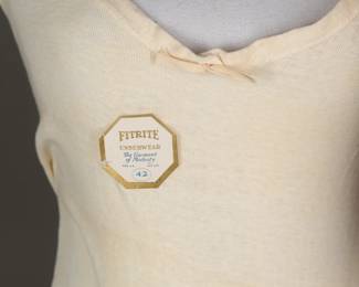 Original tag, unworn garment